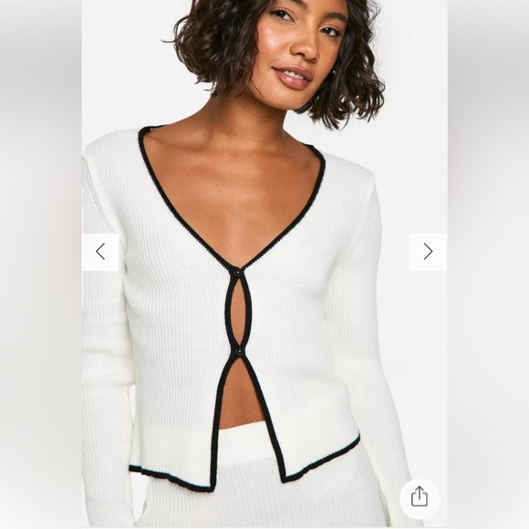 Chic White Knit Set with Black Trim - Picture 2 of 4